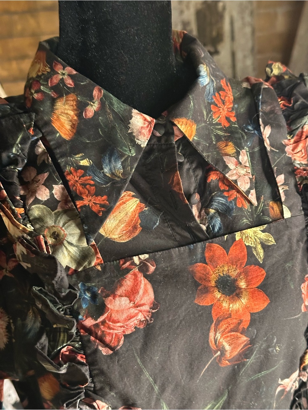 Selkie Black Floral Ruffle Long-Sleeve Maxi Dress size M - Picture 3 of 7